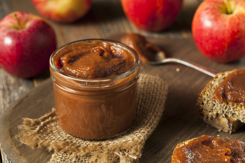 Last minute holiday gift! Healthy slow cooker apple butter recipe