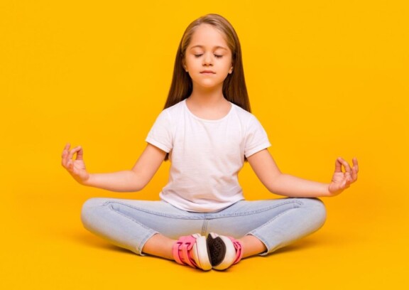 5 Pratiques de Yoga Formidables pour les Enfants